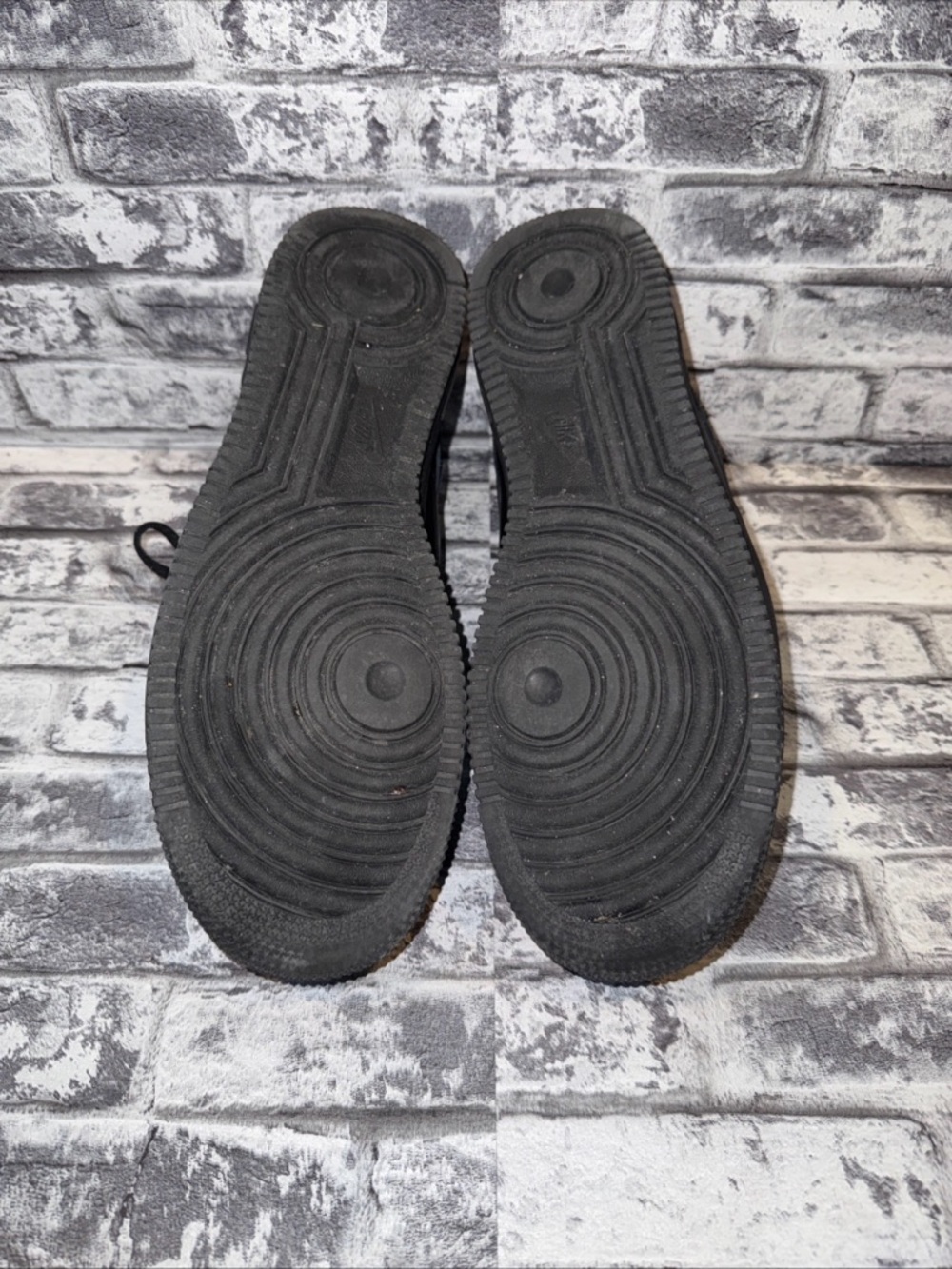 Used Nike Air Force 1 '07 Low Triple Black Shoes Mens Size 10.5 CW2288-001 - Picture 6 of 9